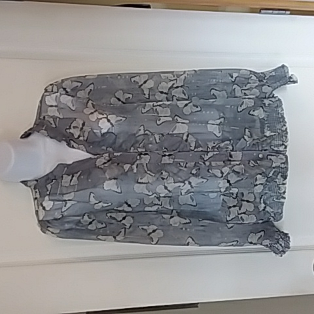 Sugar lips long sleeve butterfly print blouse